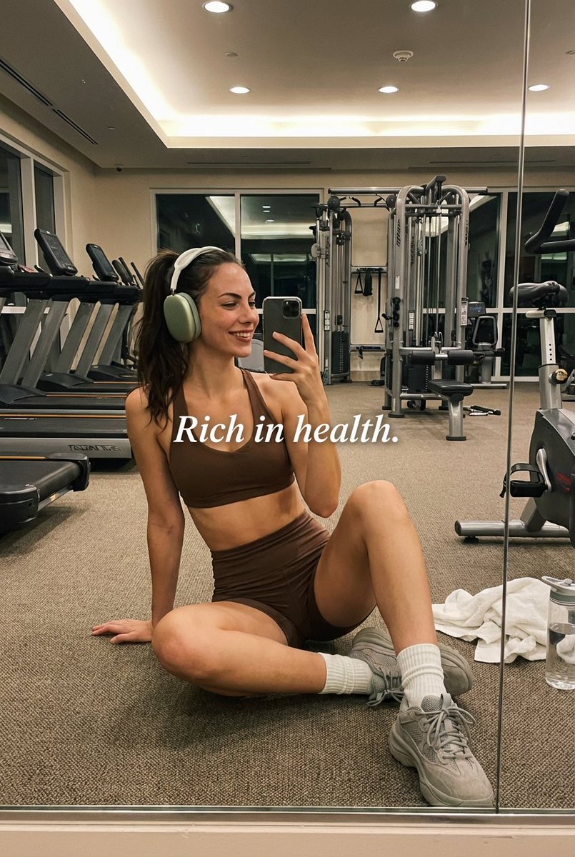 AIBoxBot构图进阶：健身房氛围感人像：柔和灯光与健康质感｜Midjourney 提示词 - AIBoxBot