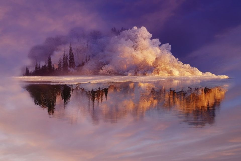 AIBoxBot场景实战：冰霜玻璃超现实风：朦胧却极具冲击力｜Midjourney 构图提示词 - AIBoxBot